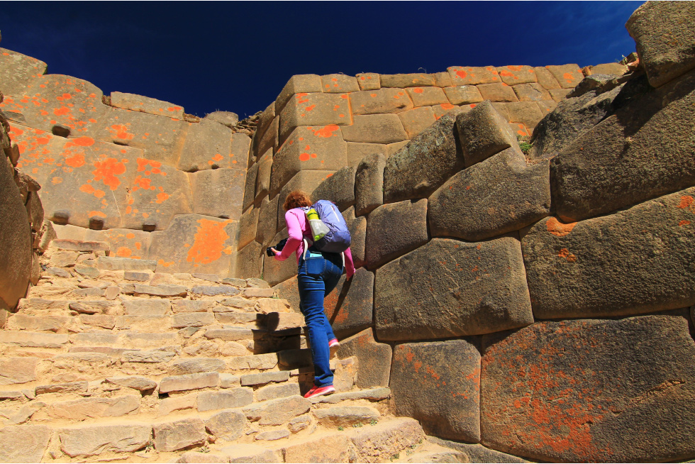 Ollantaytambo, solo travel