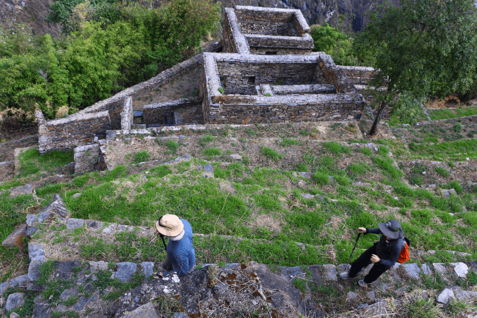 Mountain hiking, choquequirao to machu picchu