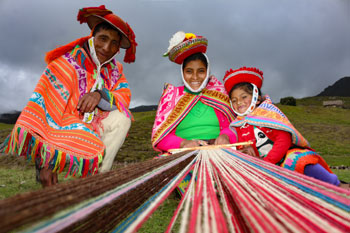 Peruvian Weaving Machu Picchu Tour